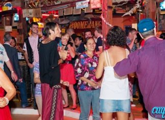 The dance floor was never empty during the entire night.